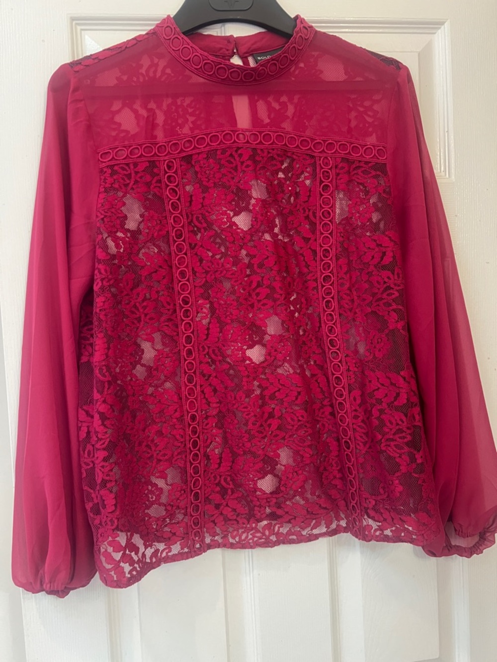 BOLD elements Lace Panel Blouse - Deep Fuchsia